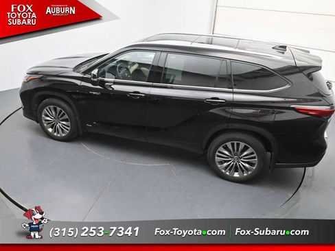 Used 2021 Toyota Highlander Platinum AWD/4WD image 34