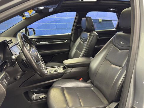 Used 2022 Cadillac XT5 Premium Luxury image 16