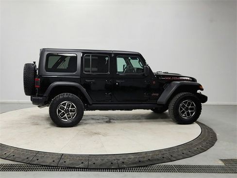 Used 2025 Jeep Wrangler Unlimited Rubicon image 8