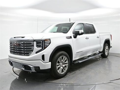 Used 2022 GMC Sierra 1500 Denali image 3