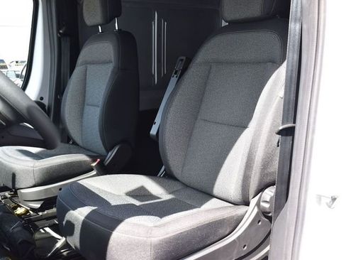 New 2025 RAM ProMaster 2500 w/ Convenience Group image 16