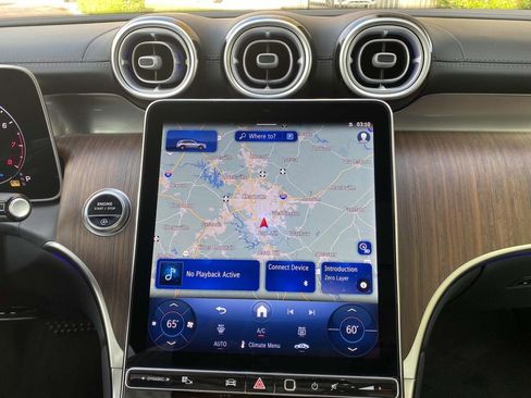 Certified 2025 Mercedes-Benz GLC 300 4MATIC image 33