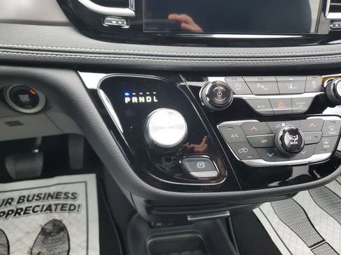 New 2026 Chrysler Pacifica Select image 19