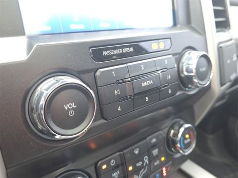 Used 2021 Ford F250 Lariat w/ Lariat Ultimate Package image 23