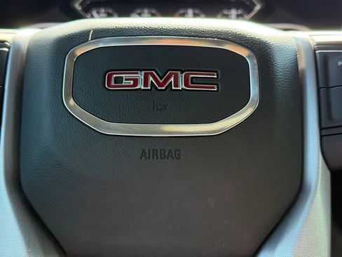 Used 2021 GMC Sierra 1500 SLT AWD/4WD image 18