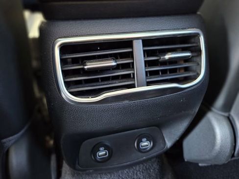 Used 2023 Hyundai Santa Fe SEL Premium image 30