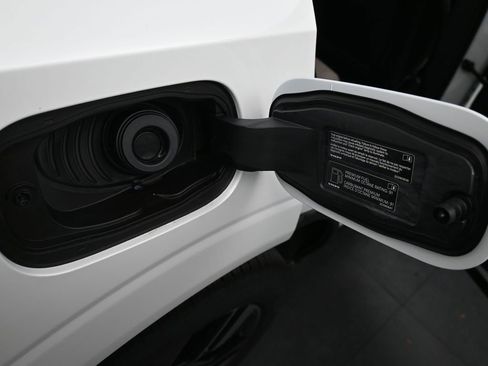 New 2026 Volvo XC60 T8 Core w/ Climate Package image 19