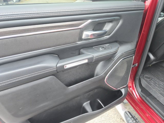 Used 2025 RAM 1500 Laramie AWD/4WD image 6
