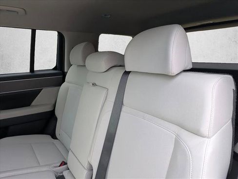 New 2026 Hyundai Santa Fe SE FWD image 18