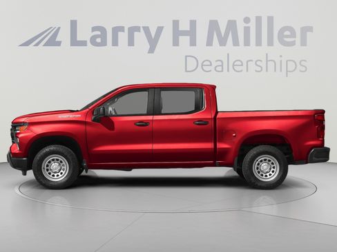 Used 2024 Chevrolet Silverado 1500 Custom RWD image 3