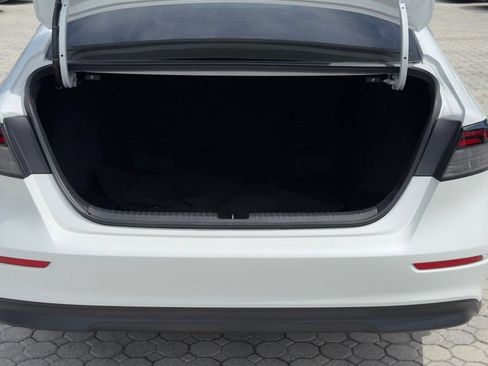 Used 2023 Honda Accord EX image 12