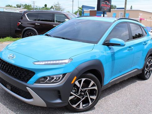 Used 2022 Hyundai Kona Limited FWD image 1