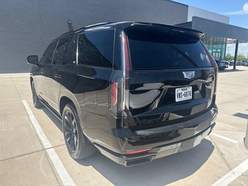 Used 2023 Cadillac Escalade Sport Platinum w/ LPO, ONYX Package AWD/4WD image 2