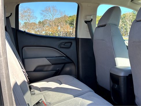 Used 2021 Chevrolet Colorado W/T w/ Custom Special Edition image 12