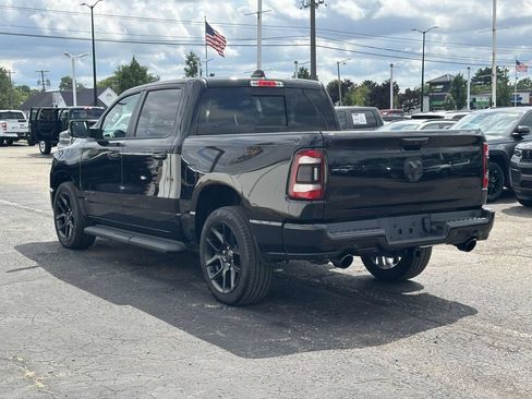 Used 2023 RAM 1500 Laramie AWD/4WD image 6