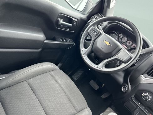 Used 2022 Chevrolet Silverado 1500 Custom image 39