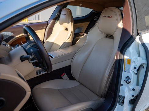 Used 2014 Aston Martin Rapide S image 3