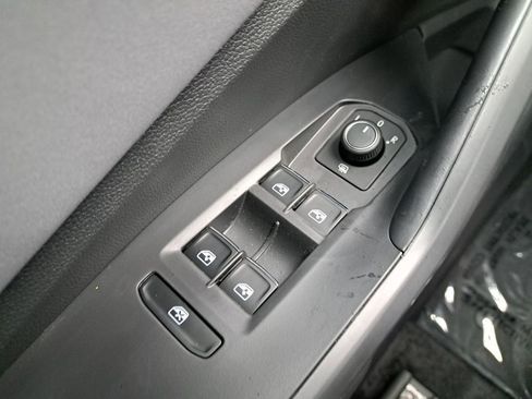 New 2026 Volkswagen Jetta SE image 25