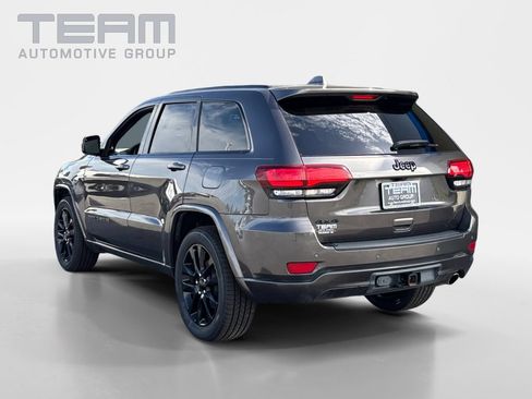 Used 2020 Jeep Grand Cherokee Altitude AWD/4WD image 5