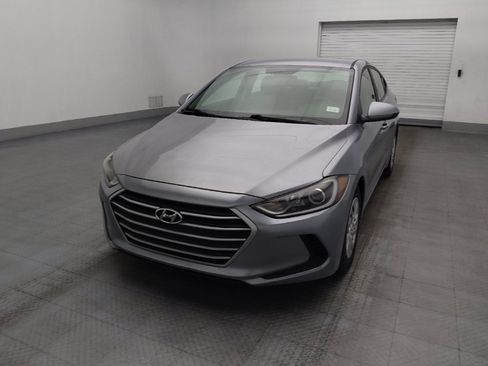 Used 2017 Hyundai Elantra SE FWD image 15