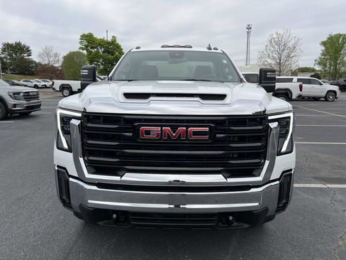 New 2025 GMC Sierra 2500 Pro w/ Convenience Package RWD image 3