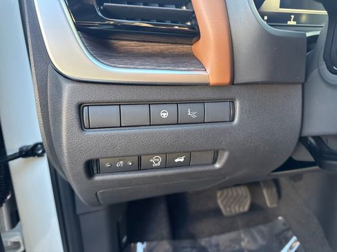 New 2026 Nissan Rogue Platinum image 14