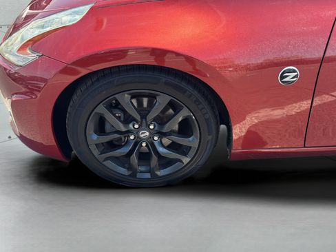 Used 2016 Nissan 370Z Coupe RWD image 36