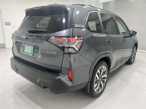 Certified 2025 Subaru Forester Touring w/ Protection Package (1PH) AWD/4WD image 8