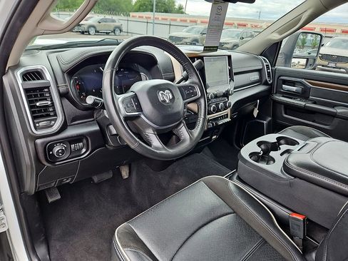 Used 2024 RAM 2500 Laramie AWD/4WD image 15