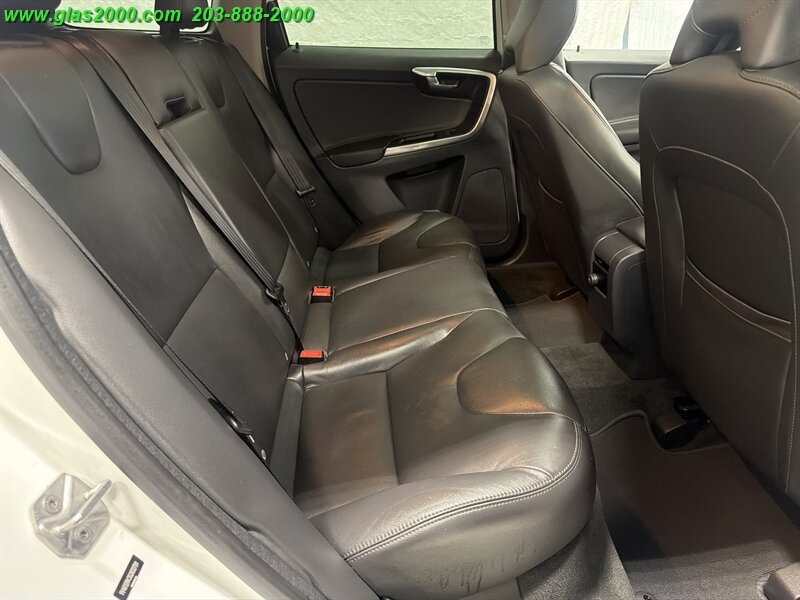 Used 2016 Volvo XC60 T5 Premier AWD/4WD image 10