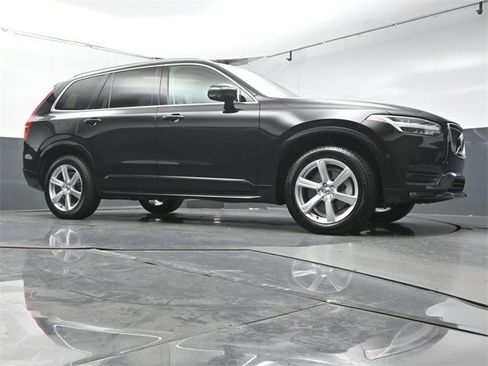 Used 2021 Volvo XC90 T5 Momentum w/ Climate Package image 33
