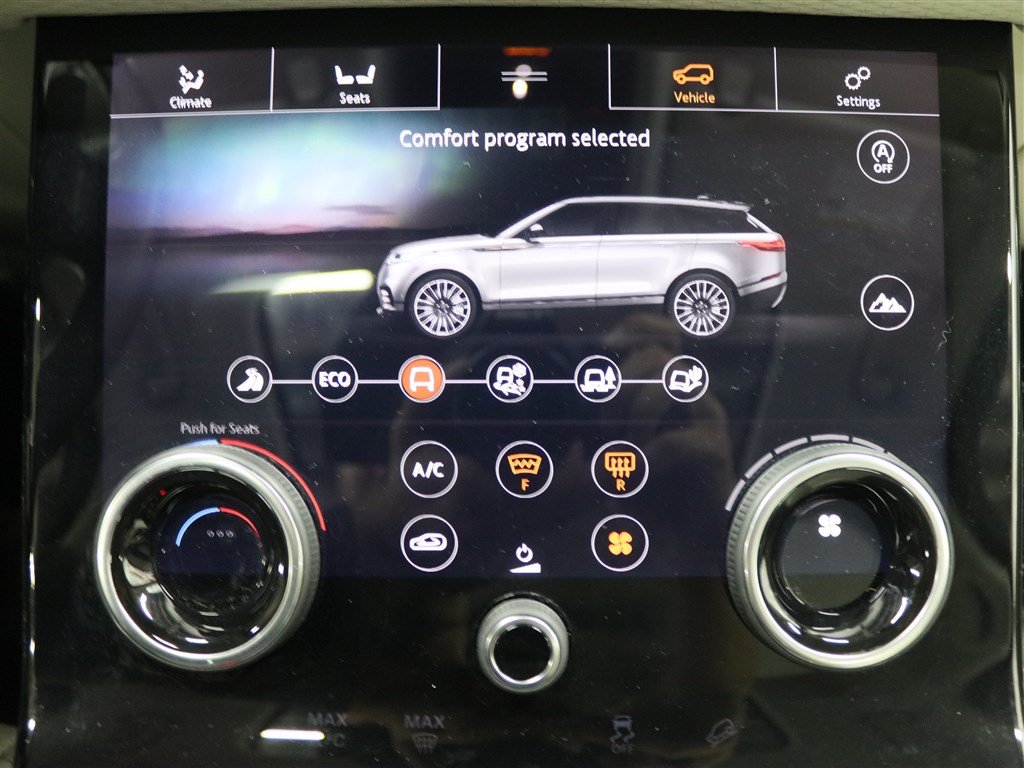 Used 2020 Land Rover Range Rover Velar S AWD/4WD image 30
