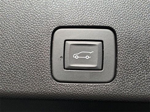 Certified 2023 Buick Encore GX Select w/ Sport Touring Package image 13