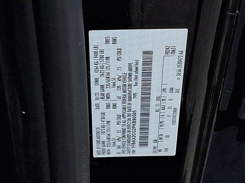 Used 2023 Ford Transit 350 XLT RWD image 18