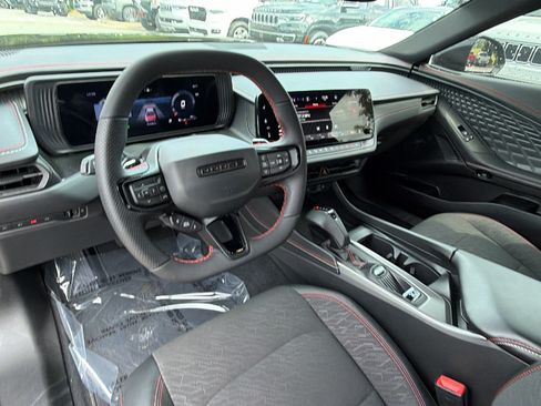 Used 2026 Dodge Charger Scat Pack AWD/4WD image 22