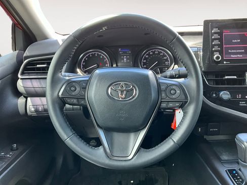 Used 2023 Toyota Camry SE FWD image 14