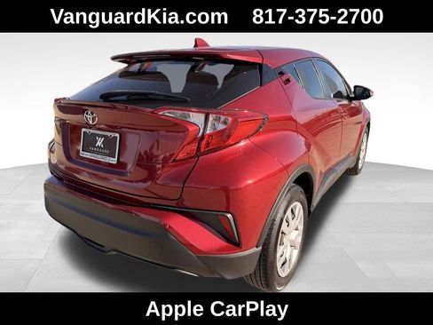 Used 2019 Toyota C-HR XLE image 4