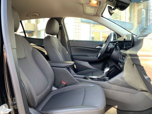 Used 2025 Buick Encore GX Preferred image 34