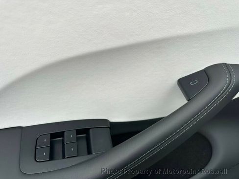 Used 2025 Tesla Model 3 Long Range image 14