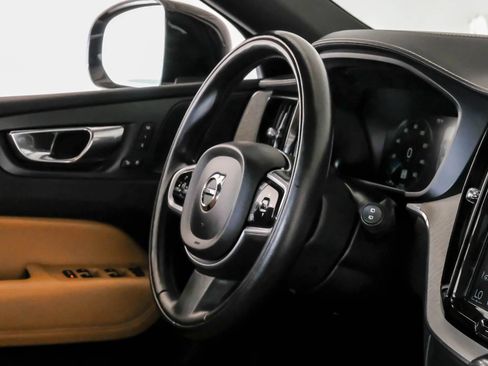 Used 2019 Volvo XC60 T5 Inscription w/ Protection Package Premier FWD image 14