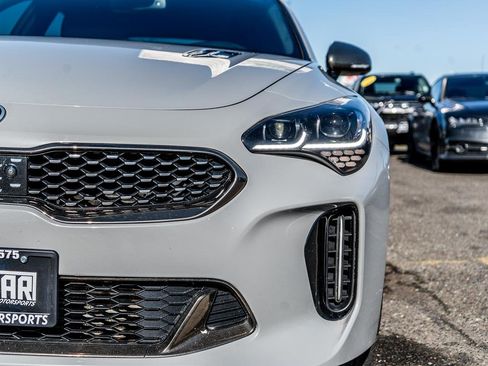 Used 2018 Kia Stinger GT2 image 9