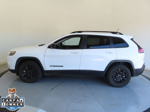 Used 2023 Jeep Cherokee Altitude Lux image 8