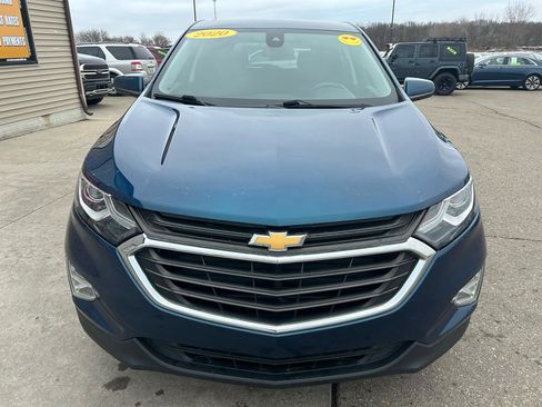 Used 2020 Chevrolet Equinox LT w/ Driver Convenience Package image 2