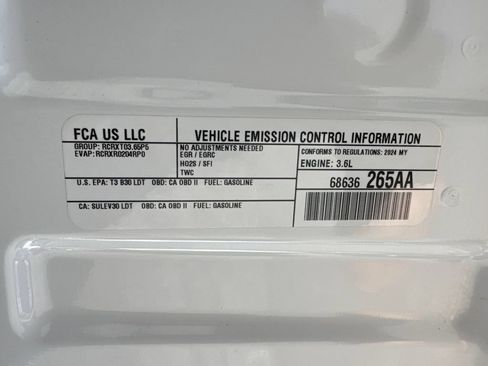 Certified 2024 Jeep Grand Cherokee Altitude AWD/4WD image 10