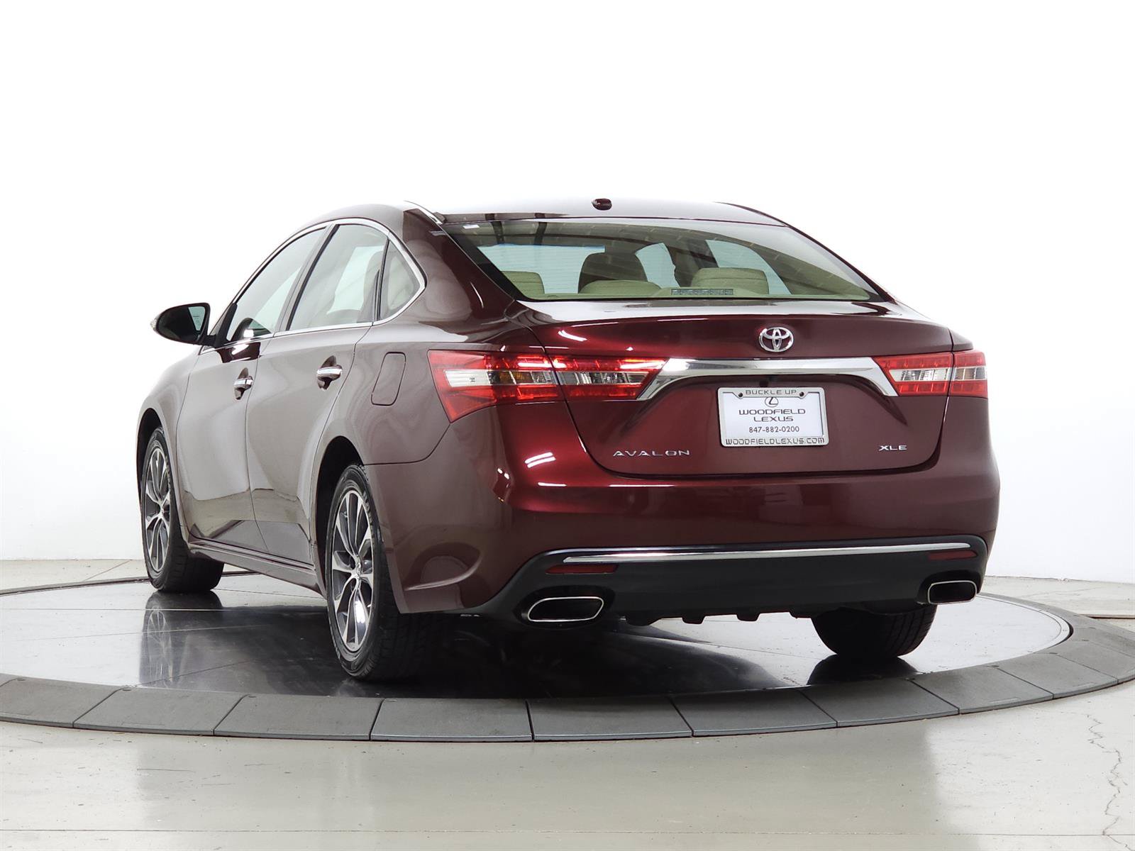 Used 2016 Toyota Avalon XLE Premium FWD image 5