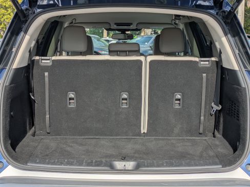 Used 2022 Nissan Pathfinder SL image 13