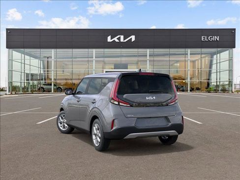 Used 2025 Kia Soul LX w/ LX Technology Package image 4