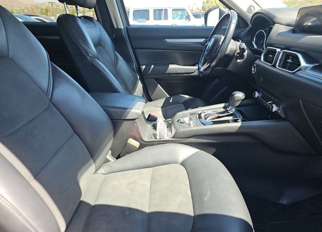 Used 2020 MAZDA CX-5 Touring FWD image 9