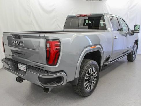 New 2026 GMC Sierra 2500 Denali Ultimate w/ LPO, Black Badging Package AWD/4WD image 13