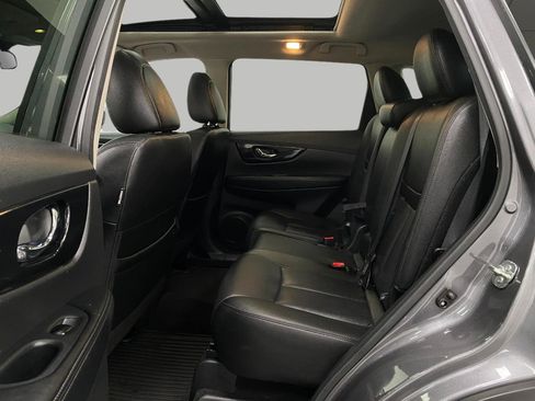 Used 2020 Nissan Rogue SL w/ Premium Package image 30